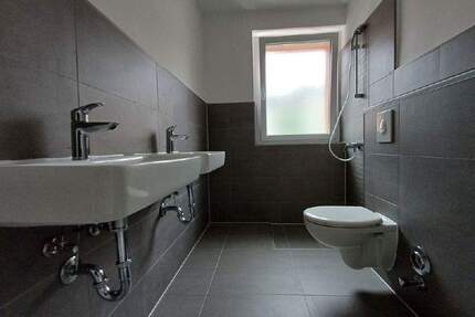 Preistipp! Geräumige 2-Zimmer-Whg mit Balkon in gedämmtem Haus - Minden Innenstadt