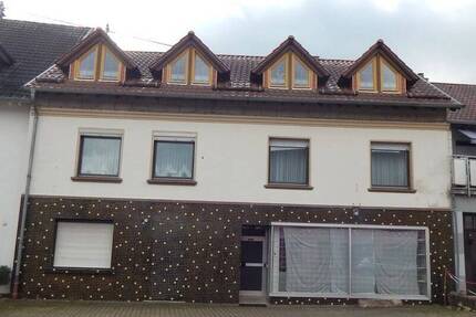 Ehemaliges Wohn-Geschäfthaus mit bis zu drei Wohneinheiten in Rappweiler zu verkaufen! - Weiskirchen