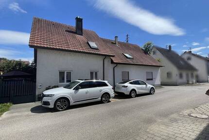 Sanierungsobjekt mit großem Grundstück in Neuenburg am Rhein