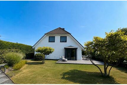 Licht, Raum, Design, Architektenhaus in Rellingen, Provisionsfrei