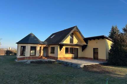 individuelles und schickes EFH mit großem Grundstück - Grimma