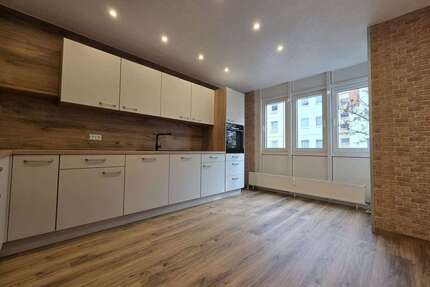 Wohnung zum Mieten in Meiningen 1.220,00 € 122 m²