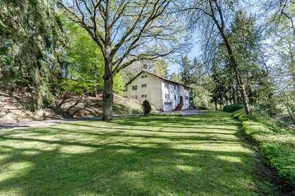 Haus zum Kaufen in Usingen 720.000,00 € 364.9 m²