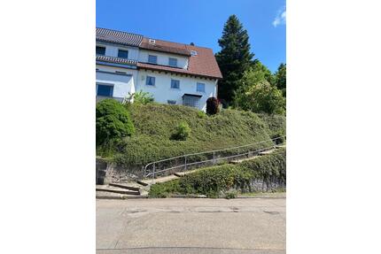 Sonnige Doppelhaushälfte in traumhafter Aussichtslage am Waldrand - Furtwangen im Schwarzwald