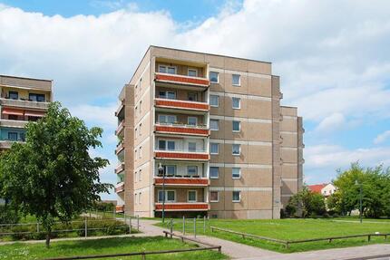 2-Raum Wohnung im Erdgeschoss zu vermieten! - Schönebeck (Elbe)