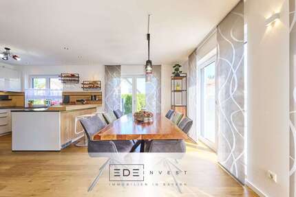 Haus zum Kaufen in Königsbrunn 1.097.400,00 € 175 m²