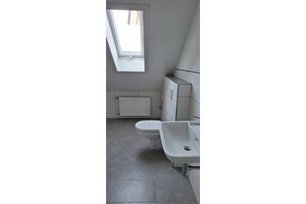 Hünfeld, 4 ZKB + Dachstudio, 107 qm, zentrale Lage