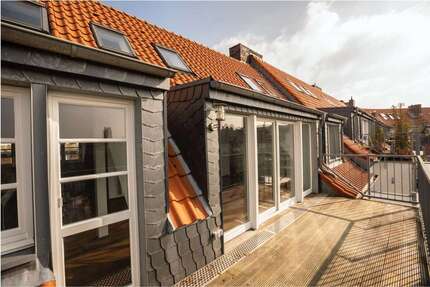 Wohnung zum Mieten in Düsseldorf 1.990,00 € 110.7 m²