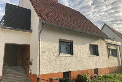 Zweifamilienhaus in Wendschott - 345.000,00&nbsp;EUR Kaufpreis, ca.&nbsp; 165,00&nbsp;m&sup2; in Wolfsburg (PLZ: 38448) Alt-Wolfsburg