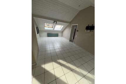 Merzig Stadt 2 Zimmer Küche Bad Dachgeschoss Wohnung