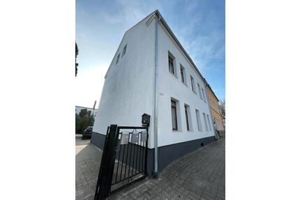 Sanierte Wohnung 90m² Inkl Küche Top Zustand - Crimmitschau