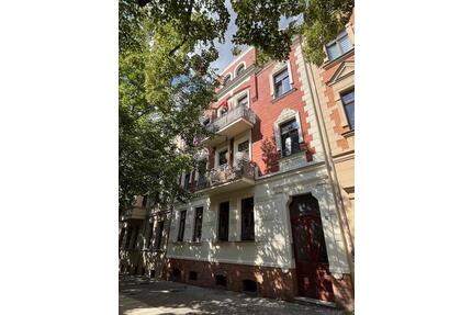 Traumhafte 4-Zimmer-Wohnung im Paulusviertel in Halle (Saale)