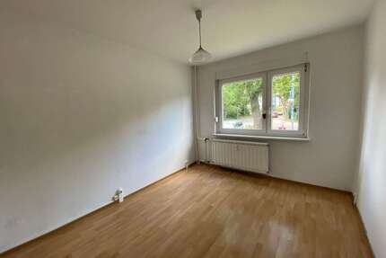 Wohnung zum Mieten in Halle (Saale) 319,00 € 54 m²