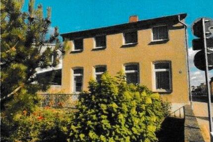 Zweifamilienhaus Güstrow - 272.000,00&nbsp;EUR Kaufpreis, ca.&nbsp; 179,21&nbsp;m&sup2; in Güstrow (PLZ: 18273)