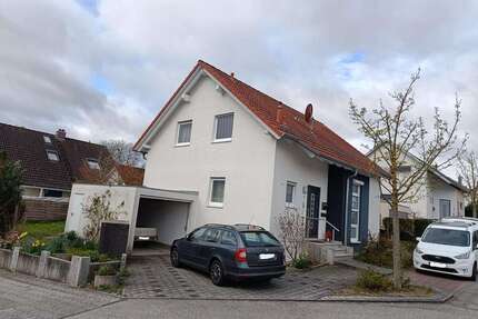 Haus zum Mieten in Wiernsheim 1.560,00 € 127 m²