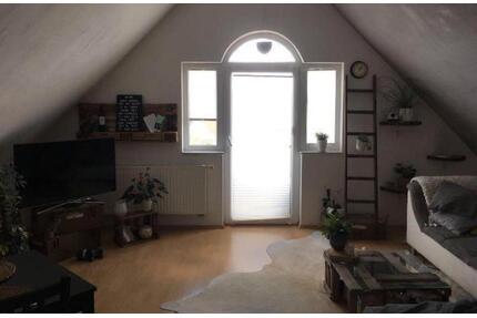 2 Zimmer DG Wohnung in Warburg Schumannstraße, für 1 Person