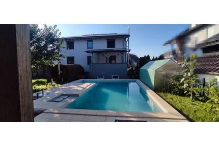 Freistehendes 1 bis 2 Familenhaus mit Pool ca 400m2 Wohn u. NF - Elchesheim-Illingen