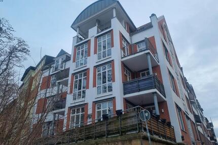Moderne 4-Raum-Maisonette mit Balkon, Tiefgaragenstellplatz & Aufzug in zentraler Lage von Halberstadt