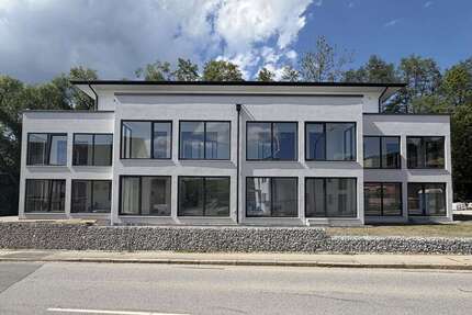 Wohnung zum Mieten in Deggendorf 1.050,00 € 87 m²