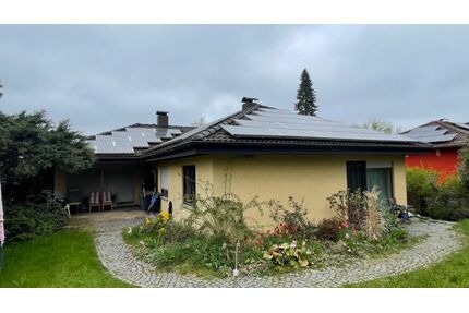 Provisionsfrei* Provisonsfrei zu verkaufen. Einfamilienhaus mit Einliegerwohnung. Auch interessant für Bauträger und Investoren. Es liegt die Zusage für den Bau eines 4-Familienhaus vom Landratsamt vo - Baienfurt