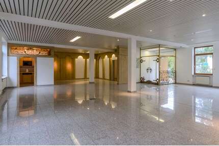 Büro in Fürstenfeldbruck 2.250,00 € 194 m²