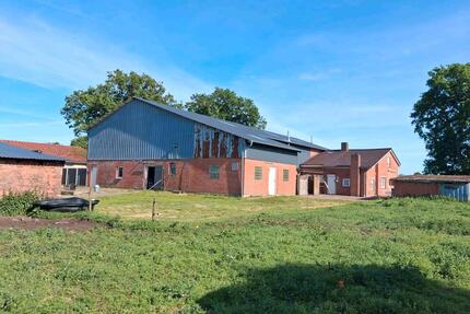 Resthof in idyllischer Alleinlage - Süderhastedt
