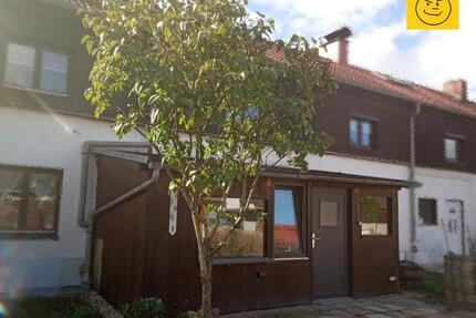 Kleines Haus inkl. Carport etc. in Zwickau zu verkaufen