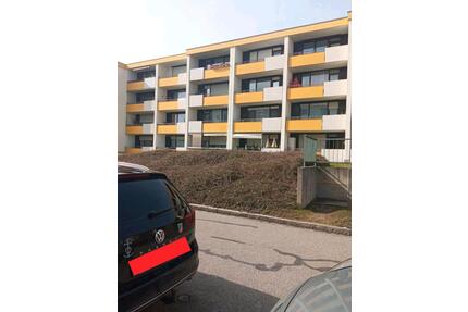 Vorteilhaft geschnittene ruhige 2 Zimmerwohnung in Burghausen