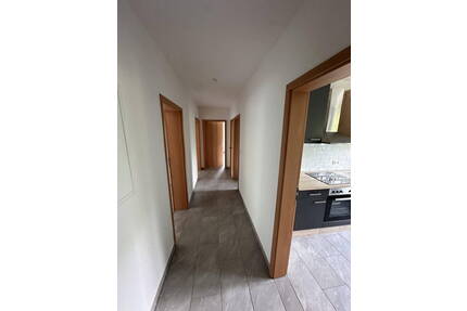 4-Zimmer Whg in Herborn Stadt mit Balkon, Einbauküche, Tageslichtbad und Stellplatz