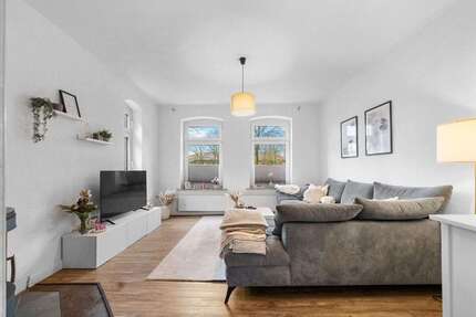 Haus zum Kaufen in Hohenwestedt 289.000,00 € 221.93 m²