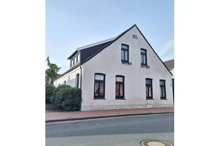 Charmantes sanierungsbedürftiges Haus im Zentrum von Weener