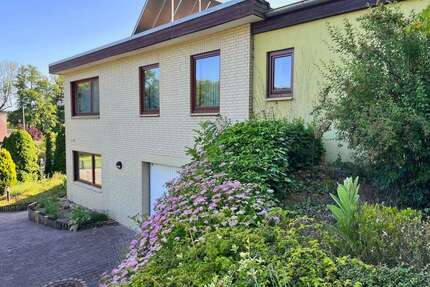Haus zum Kaufen in Dannenberg 315.000,00 € 215 m²
