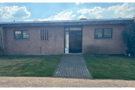 Saniertes BungalowHaus mit Garten 320qm top Lage zum Verkauf - Duisburg Essenberg