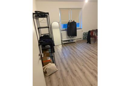 1,5 Zimmer Wohnung 44qm mit Einbauküche 1. OG saniert - Oberhausen Alsfeld