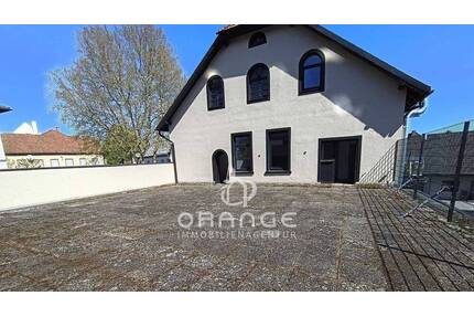 ***2-Zimmer-Wohnung mit großer Dachterrasse*** - Enger