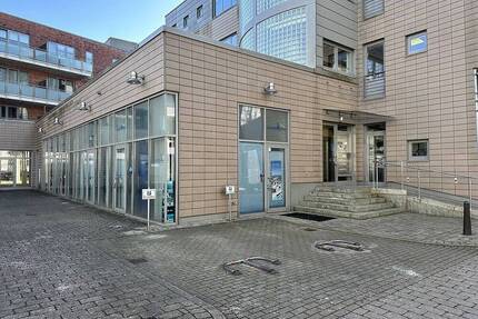 Schöne Ladenfläche mit großer Schaufensterfront in Zentrumslage - Ahrensburg