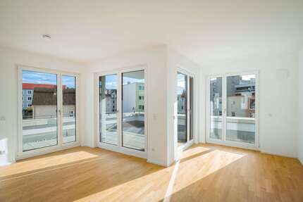 Wohnung zum Mieten in Augsburg 2.390,00 € 140.52 m²