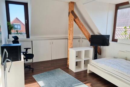 Spandau Möbliertes WG-Zimmer 20m² mit Balkon - Berlin