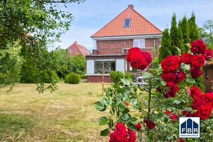 Haus zum Kaufen in Schwerin 285.000,00 € 114.48 m²