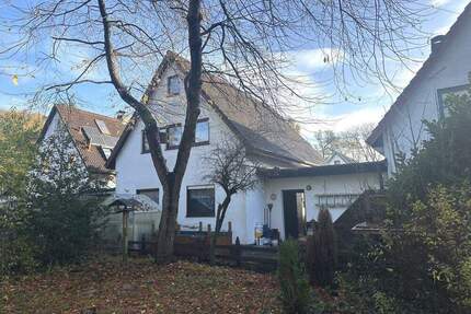 PURNHAGEN-IMMOBILIEN - Burgdamm - vermietetes, freist. 1-Fam.-Haus mit Garage in grüner Lage - Bremen