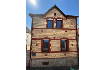 Haus zum Kaufen in Nierstein 155.000,00 € 82.32 m²