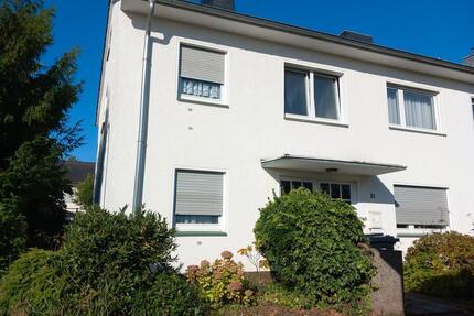 BONN-BUSCHDORF REIHENENDHAUS - - 475.000,00&nbsp;EUR Kaufpreis, ca.&nbsp; 140,00&nbsp;m&sup2; in Bonn (PLZ: 53117) Auerberg