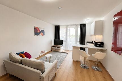 Helles, vollmöbliertes 1-Zimmer-Apartment in München-Bogenhausen