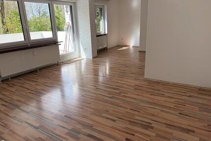 Großzügige, renovierte 3-Zimmer-Wohnung - Obervieland - Bremen Neustadt