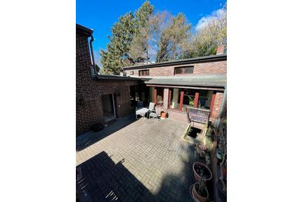 HausWohung in Berlin mit Garten