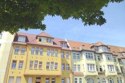TRAUMHAFT SCHÖNE WOHNUNG MIT BALKON UND KAMIN - Magdeburg Leipziger Str.