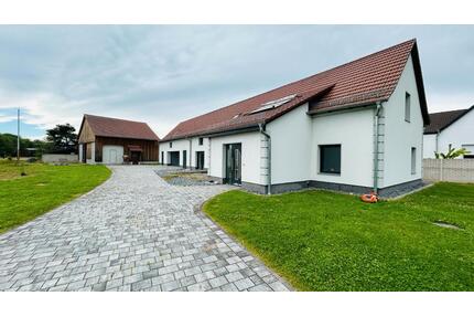 Frisch saniert mit Werkstattscheune und Doppelgarage in Vogelsang - Eisenhüttenstadt