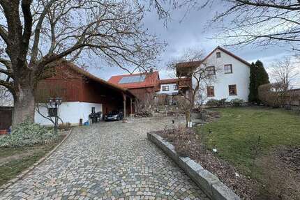 Haus zum Kaufen in Regnitzlosau 379.000,00 € 235.67 m²