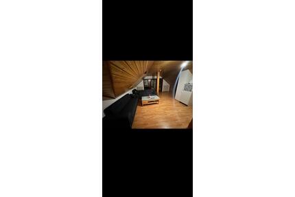 2 Zimmer Wohnung mit Balkon im Dachgeschoss - Solms