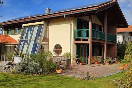 Haus zum Kaufen in Tittmoning 1.160.000,00 € 232 m²